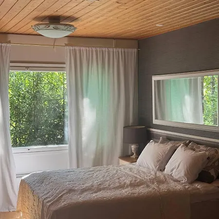 The Red Residence, Centre * Savonlinna