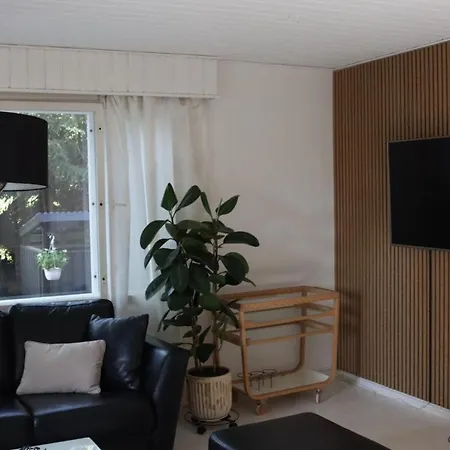 Villa The Red Residence, Centre *