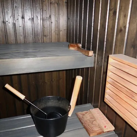 The Red Residence, Centre Villa